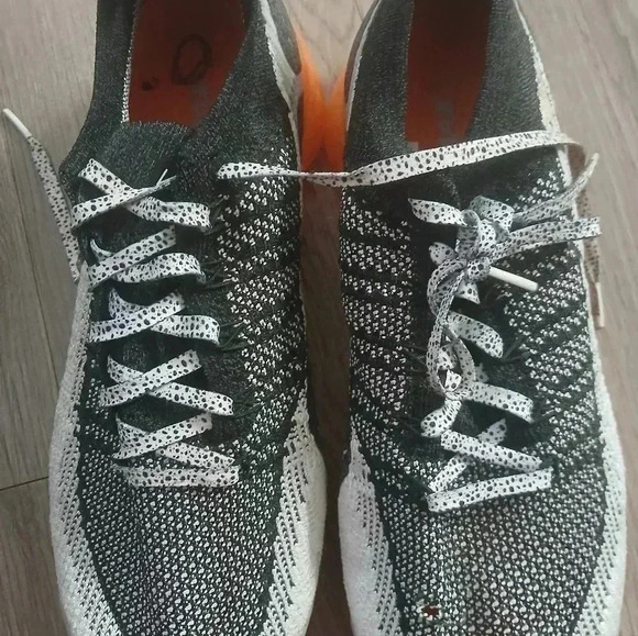 Nike Air Vapormax Flyknit 2 Safari Black White Orange Men Size 11.5 942842-106 - Picture 2 of 7